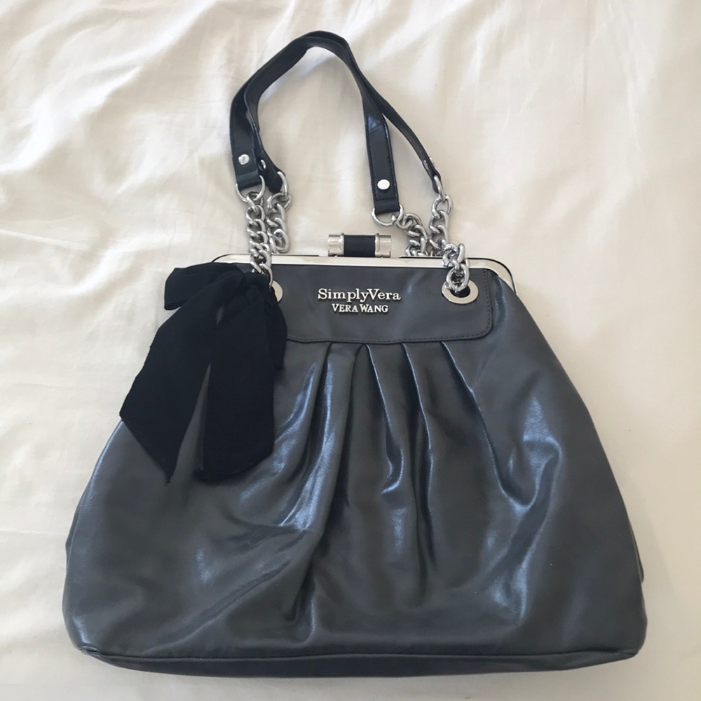Vera Wang handbag in excellent condition